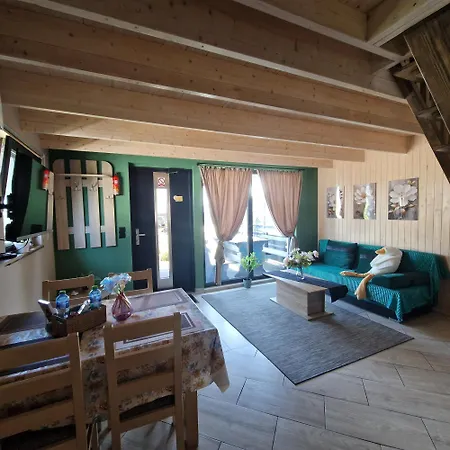 ,,brokatowe ,, Holiday home Gaski (Koszalin)